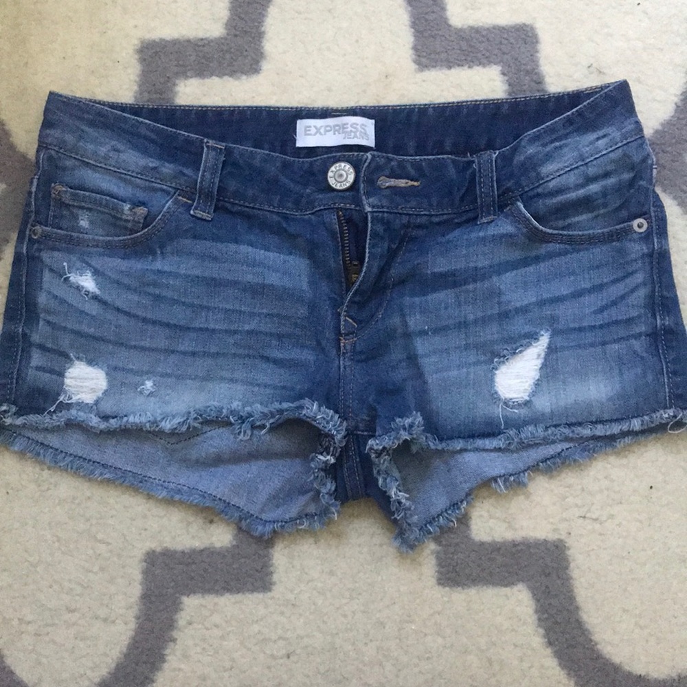 Express distressed women’s jean shorts